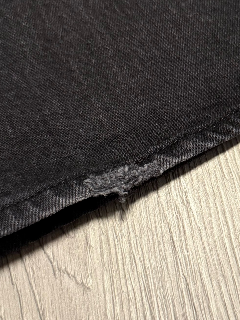 Abercrombie and Fitch High Rise 90s Relaxed Jean in Black - Picture 9 of 11